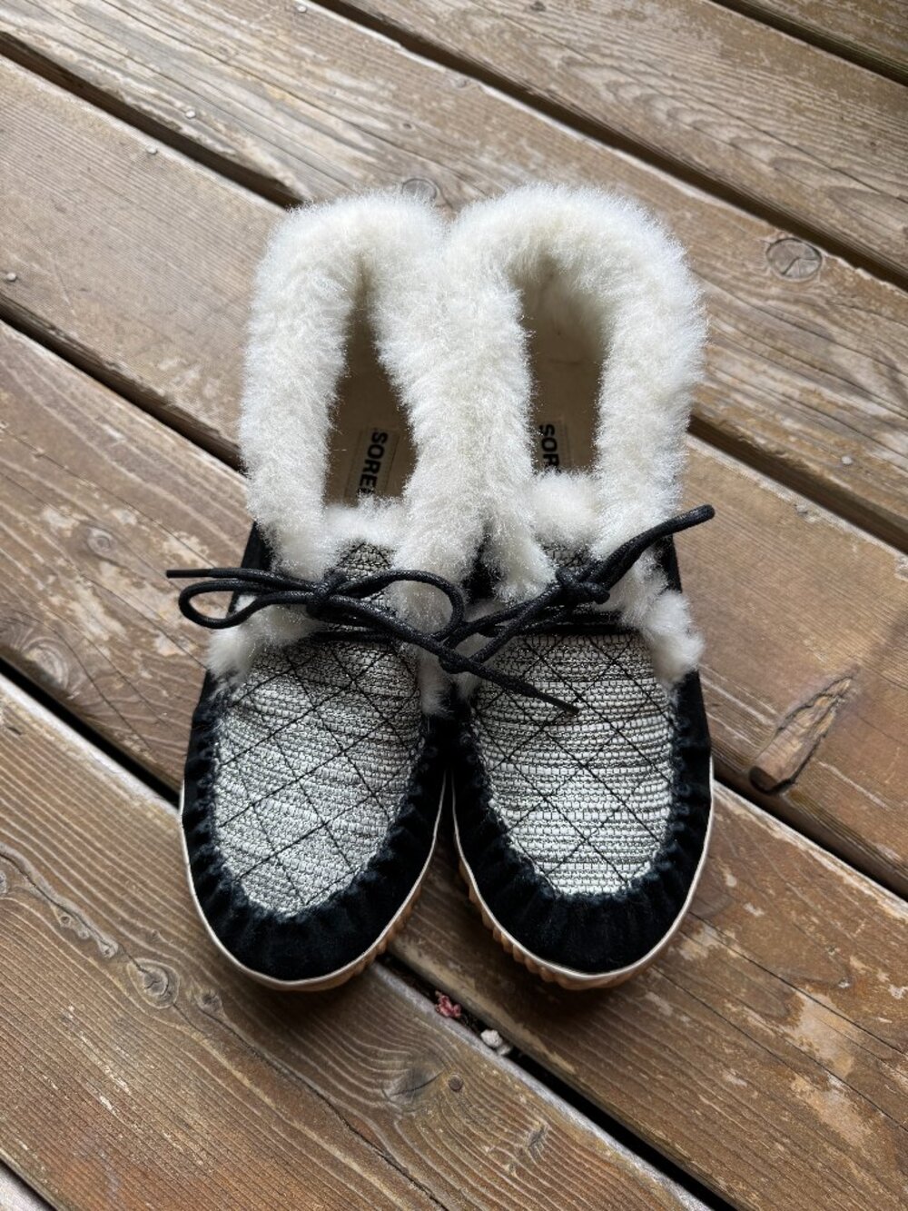 Sorel Out 'N About Moccasin Slipper Black Suede Faux Fur Lining Women's 9/EU 40